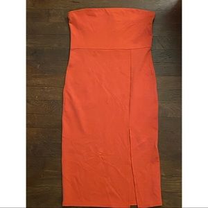 Bodycon strapless dress